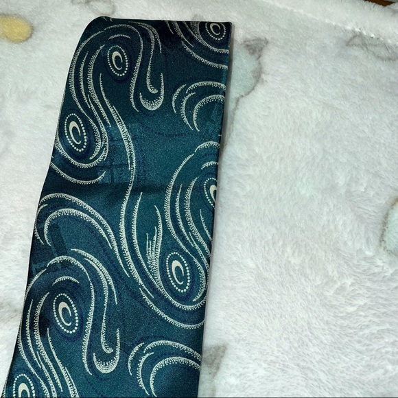 Erreuno Silk Tie
100% Silk Hand Made In Italy - Picture 2 of 6